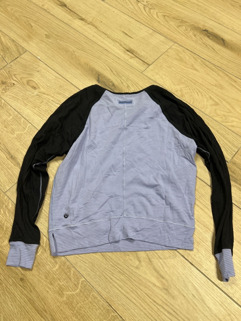 lululemon athletica Lavender Stripe Long Sleeve Raglan Tee with Black Sleeves - Picture 5 of 7
